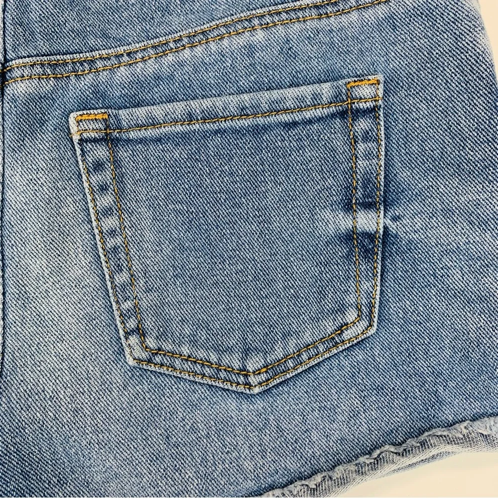 Pacsun jean shorts High rise shorts 100% cotton medium wash women size 24